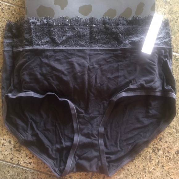 NWT Never opened Chico’s panties x2 black and Ivory size large - Picture 8 of 12